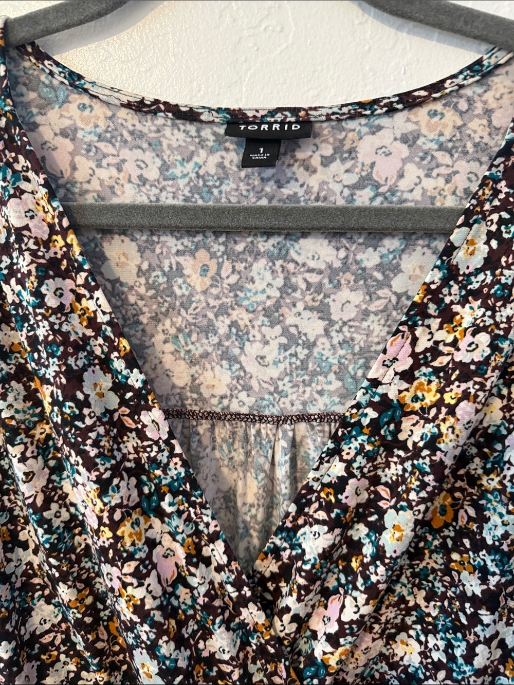 torrid Black Floral V-Neck Midi Dress - Picture 3 of 3